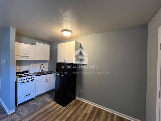 2324 State St unit 2, New Castle, IN 47362 - photo 4