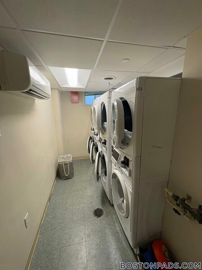 1 Langdon Square unit 5, Cambridge, MA 02138 - photo 4