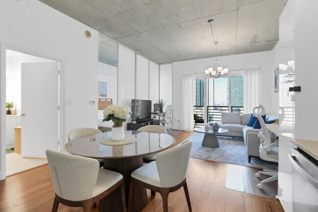 137 NE 2nd Ave unit ID1357349P, Miami, FL 33132 - photo 6