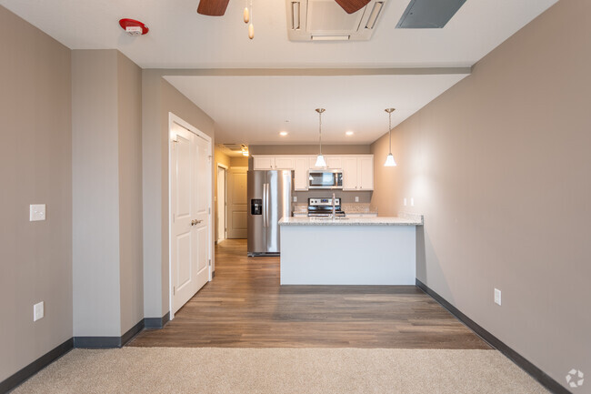 Studio, 1BA - The Paramount - 439 SF