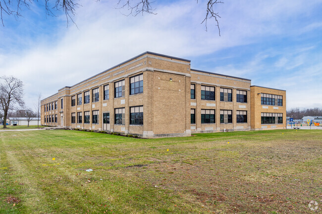 Adams Elementary School receives an overall Niche grade of C.