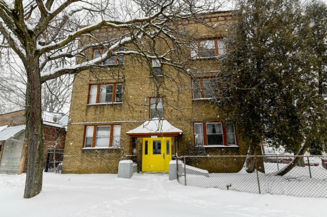 8302 Lake Ave unit 16, Cleveland, OH 44102 - photo 7