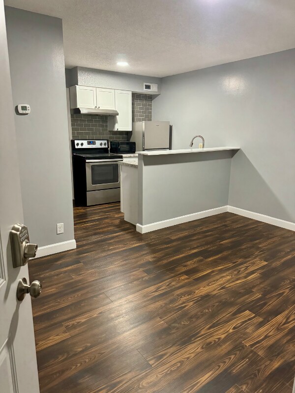 911 Sylvan St Unit 4, Emporia, KS 66801