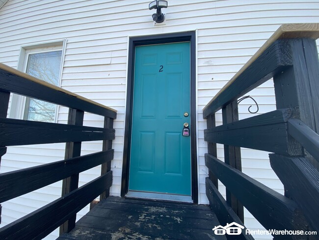 3916 9th St, Des Moines, IA 50313 - photo 7