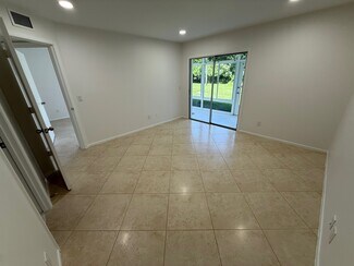 2 Lake Vista Trail Unit 107, Port Saint Lucie, FL 34952
