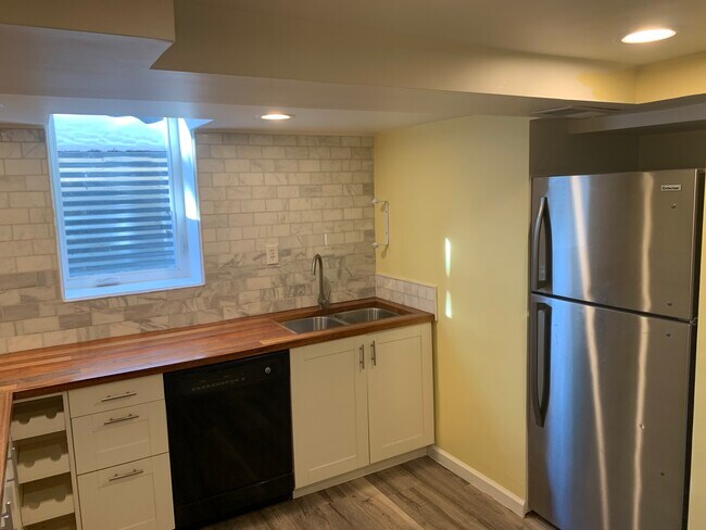 2541 Bittersweet Ln, Saint Paul, MN 55109 - photo 7