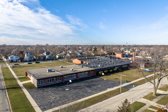 J. W. Robinson Jr. Elementary School is a public K-5 school in Lyons, IL.