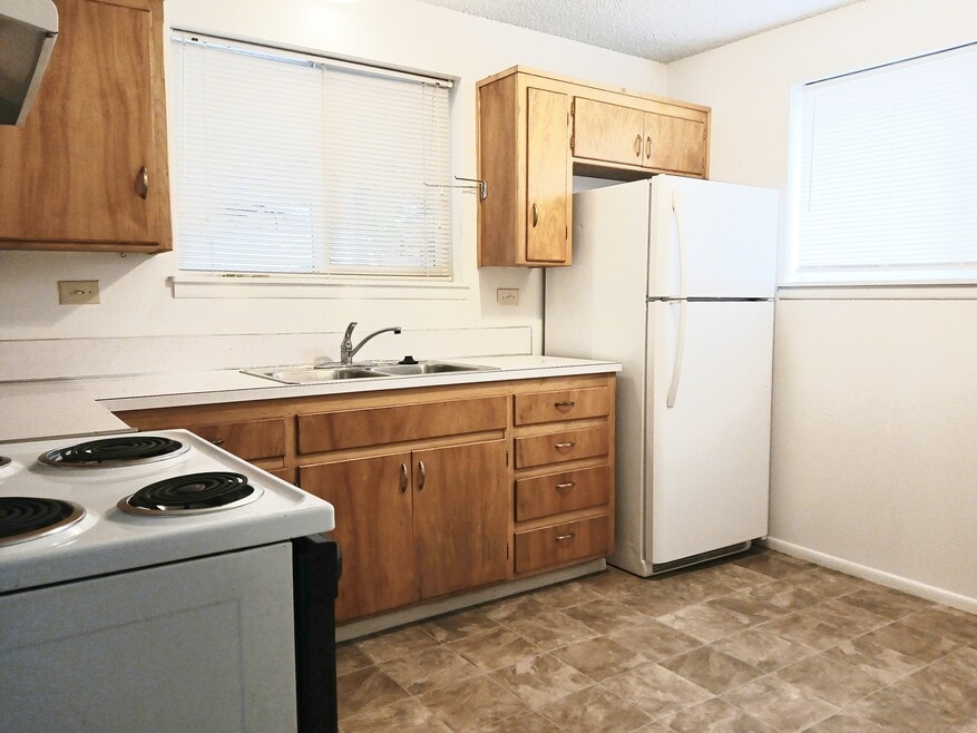 212 Juniper St N, Twin Falls, ID 83301 - photo 1