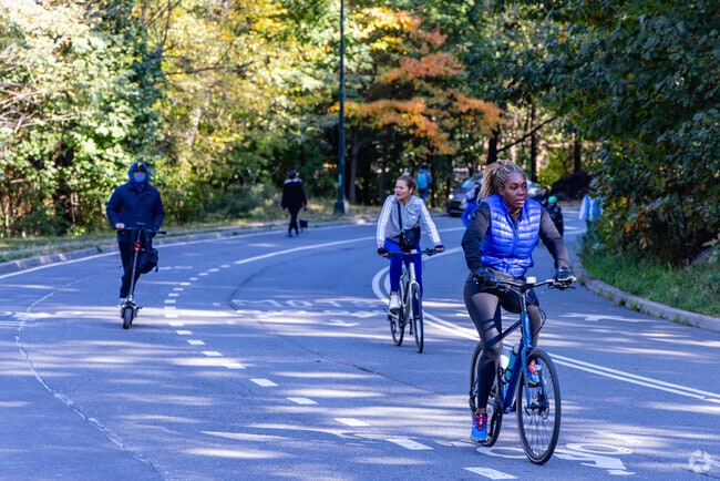 Start your morning with a bike ride at the Central Park Loop in Manhattan Valley.