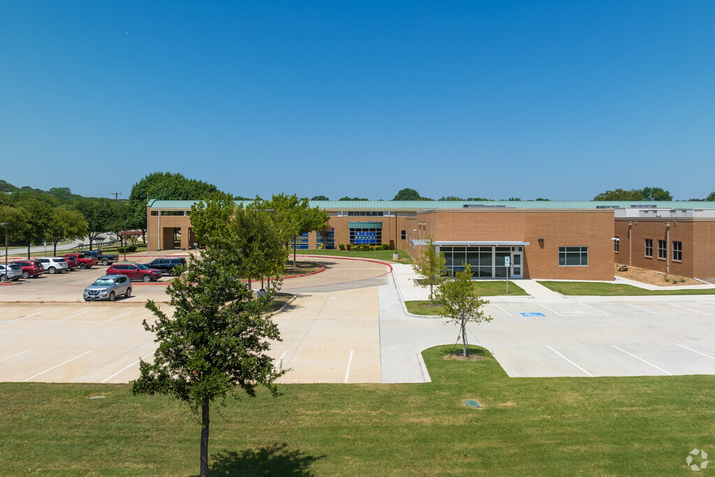 Bear Creek Intermediate School, Rankings & Reviews - Homes.com