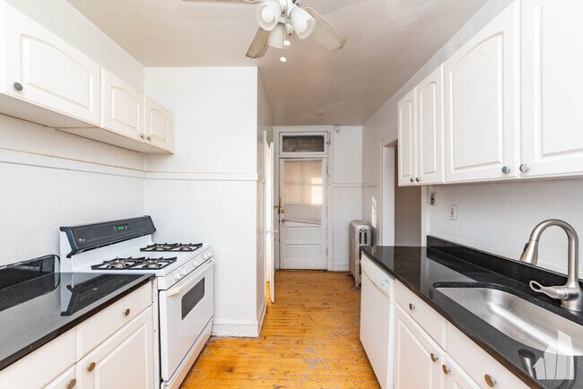 4455 N Artesian Ave unit 2, Chicago, IL 60625 - photo 7