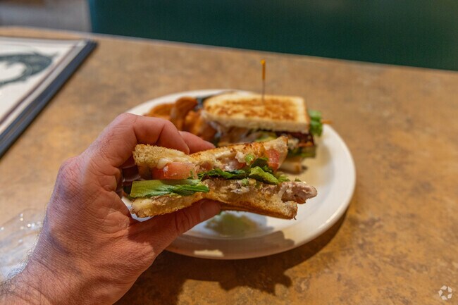 Issaquah Cafe’s Kentucky Club features grilled chicken breast, crispy bacon, and fresh avocado.