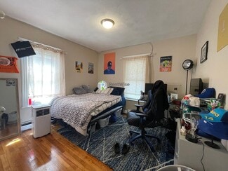 12 Berwick Rd Unit 1, Medford, MA 02155