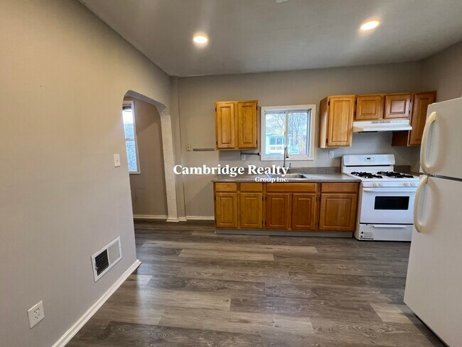 17 Hudson St unit 2, Somerville, MA 02143 - photo 7