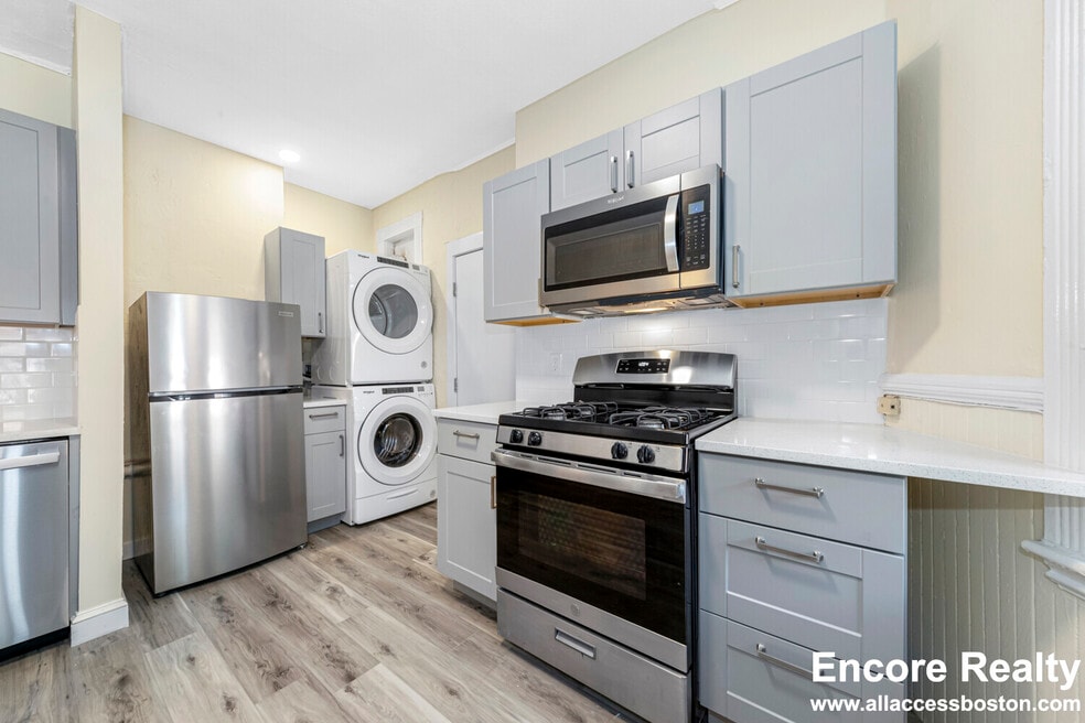 63 Fairbanks St unit 46-2, Brighton, MA 02135 - photo 1
