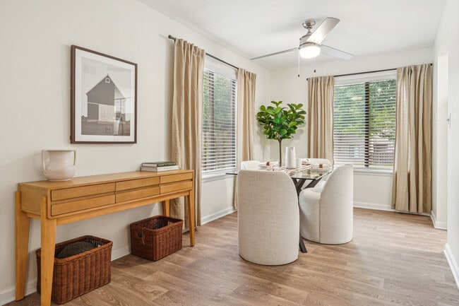 Woodbridge Apartments, Fort Wayne, IN 46825 - photo 3