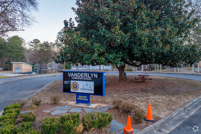 Vanderlyn Elementary School serves in the Dekalb County School District.