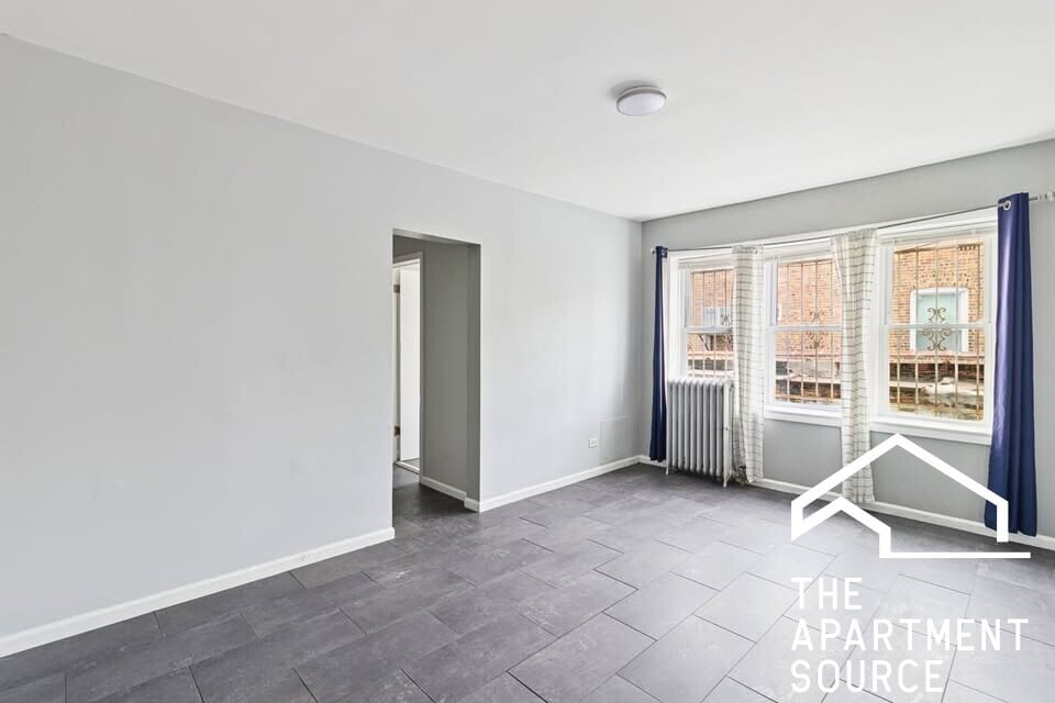 6228 S Western Ave unit 306, Chicago, IL 60636 - photo 1