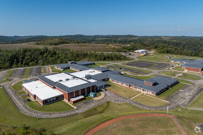 According to state test scores, 17% of Martins Ferry High School students are at least proficient in math.