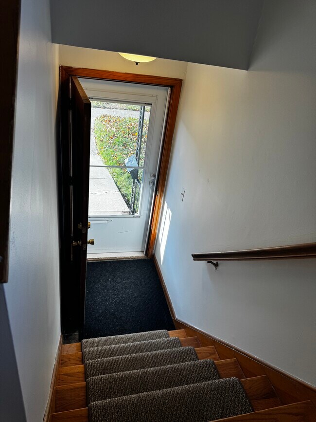 430 Wiklund Ave unit 2, Stratford, CT 06614 - photo 5