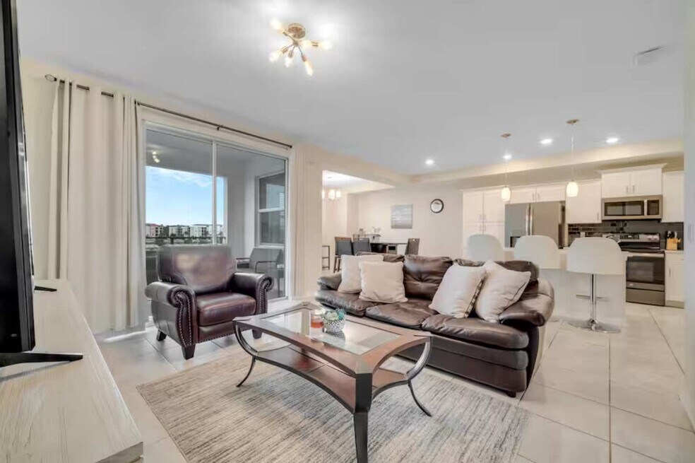 4721 Clock Tower Dr unit ID1359866P, Kissimmee, FL 34746 - photo 1