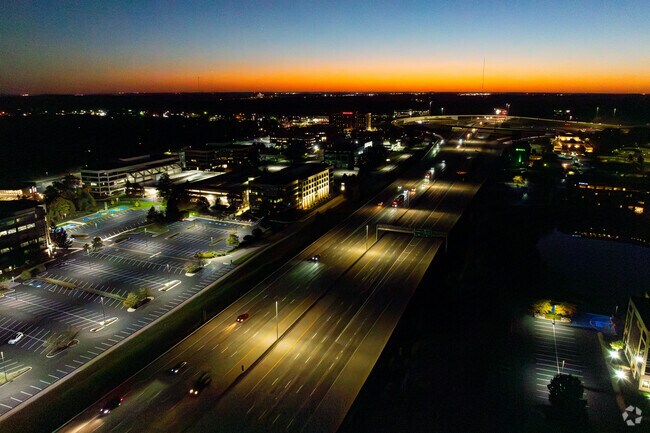 Nora-Far Northside is located next to Indiana-465.