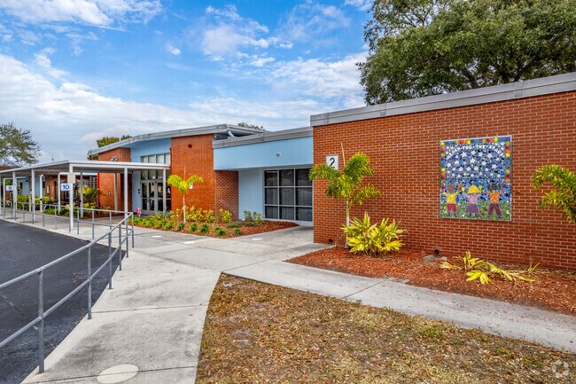 Rated A- on niche Ridgecrest Elementary school is an excellent school.