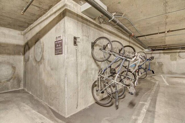 Tanner Flats Apartments, Portland, OR 97201 - photo 5