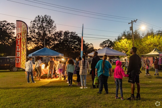 The Port Wentworth Fall Festival has food vendors available to the public.