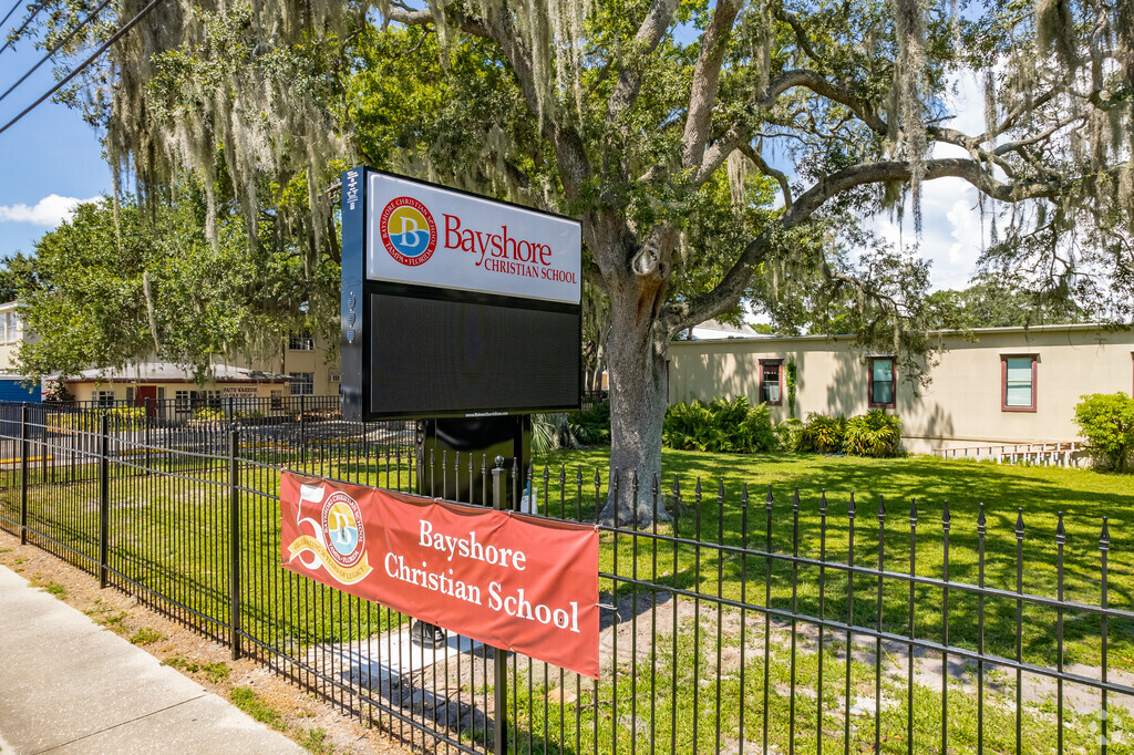 Bayshore Christian School, Tampa FL Rankings & Reviews - Homes.com