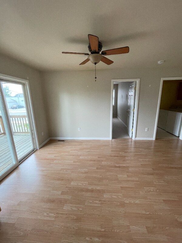 302 Bartram Ave unit 1Fl, Essington, PA 19029 - photo 5