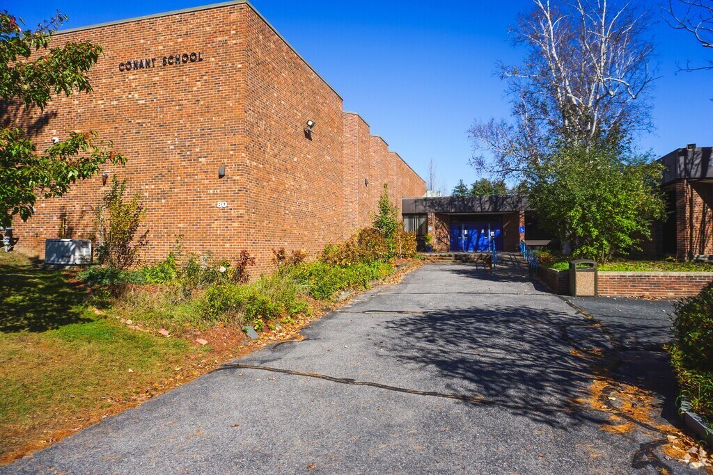 Welcome to Luther Conant Elementary School in Acton.