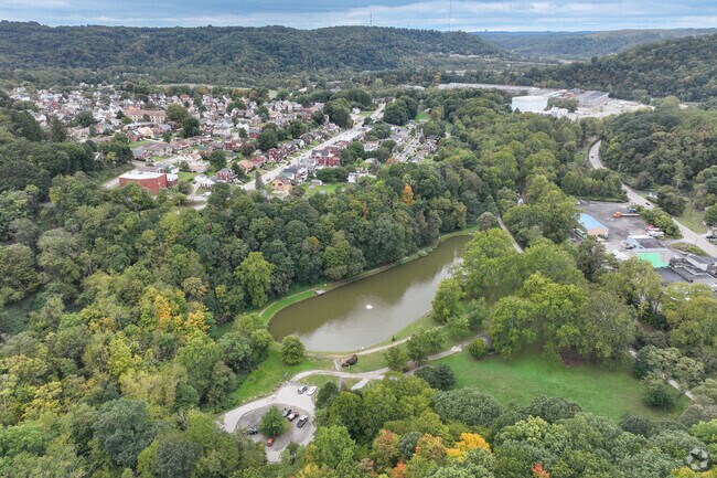 Arieal of Trafford with B-Y Park in the front.
