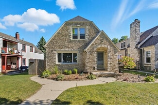 5733 W Fillmore Dr Unit 5733 w Fillmore dr 53219 west allis wi, West Allis, WI 53219