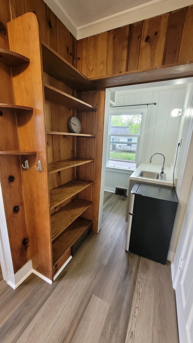 201 14th St unit 2, Winona Lake, IN 46590 - photo 6