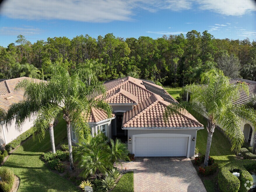 12121 Chrasfield Chase, Fort Myers, FL 33913 - photo 2