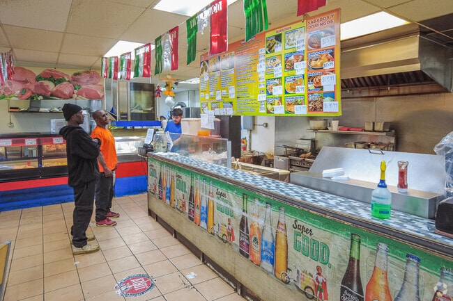 Several unique shops offer a variety of foods in Benteen Park.