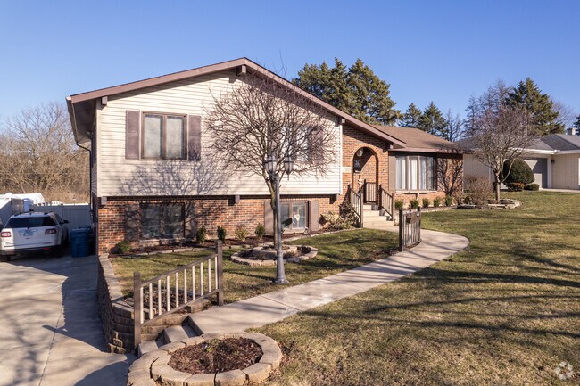 Many Crest Hill residents reside in split level homes.