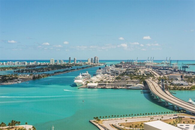 900 Biscayne Blvd unit 2909, Miami, FL 33132 - photo 3