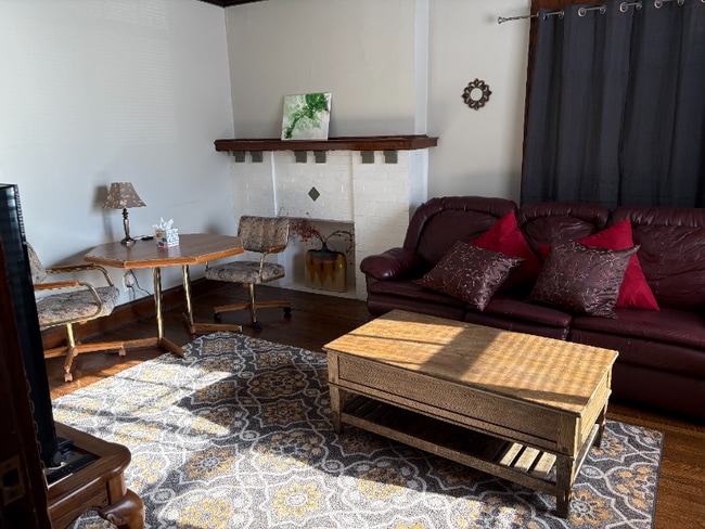 4816 Chicago St unit 4, Omaha, NE 68132 - photo 2