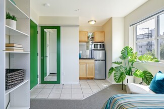 1510 NW 52nd St, Seattle, WA 98107