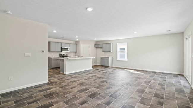 1766 Parkfield Way, Goshen, OH 45122 - photo 7