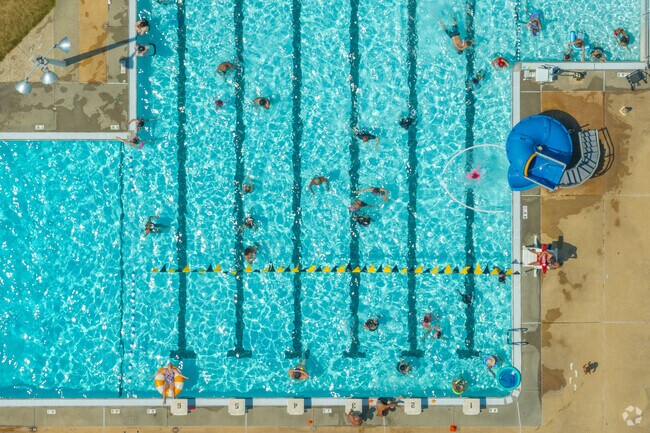 Family-run, family-fun swimming pool at Froelich Park near Farmdale.