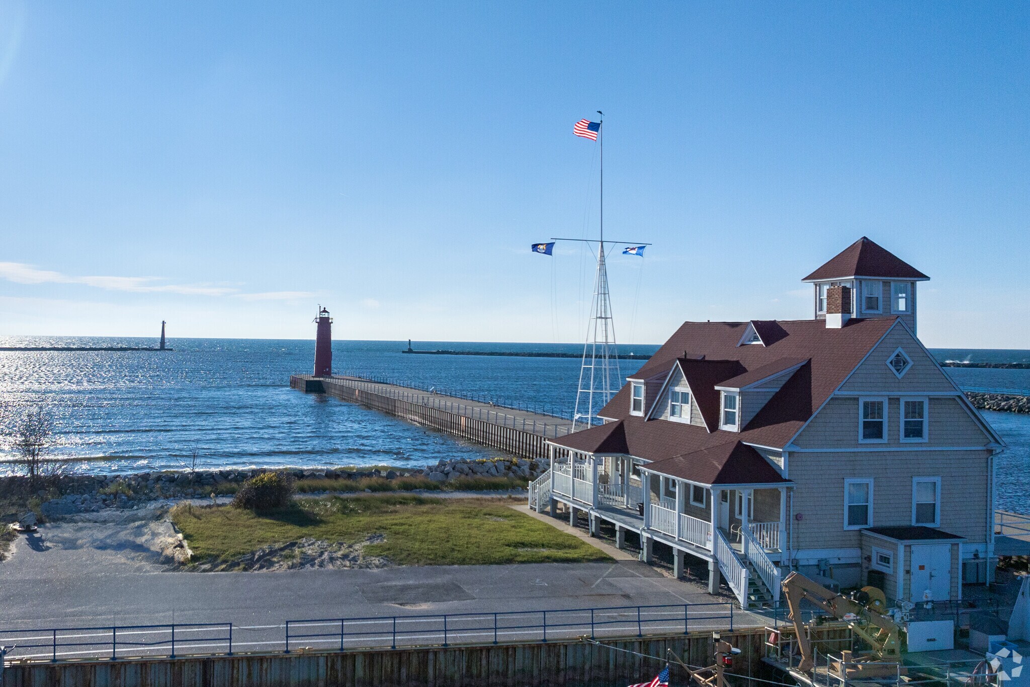 Muskegon hosts a pair lighthouses at Pere Marquette Park along Lake Michigan near Glenside.