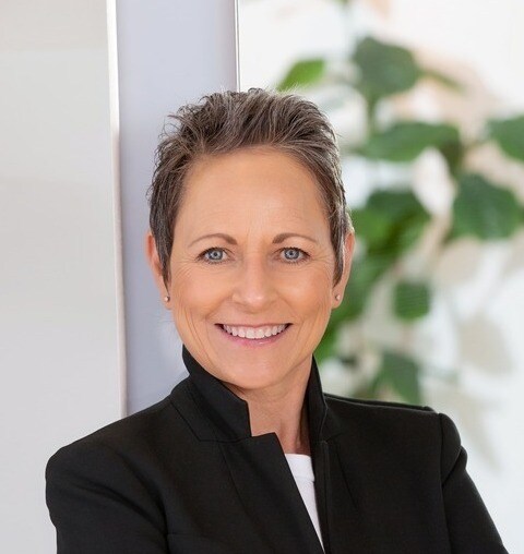 Stephanie Altdoerffer