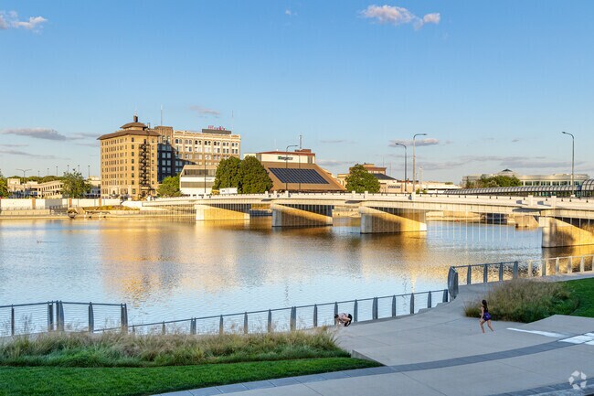 Lafnow sits close to the Cedar River, offering scenic views.