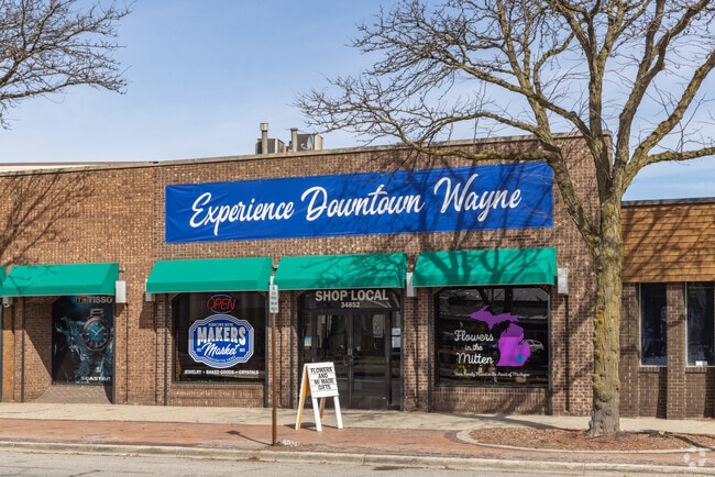 Residents can explore the many local shops in Wayne.