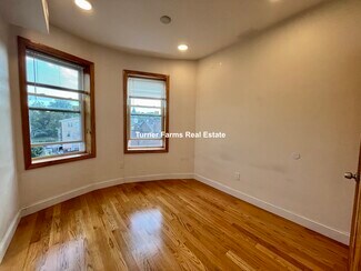 20 Winthrop St Unit 3, Boston, MA 02129