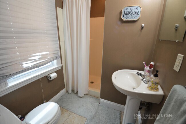 7 Wadsworth St, Allston, MA 02134 - photo 6