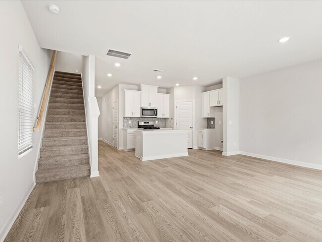 120 Arrow Ct, Greer, SC 29651 - photo 6